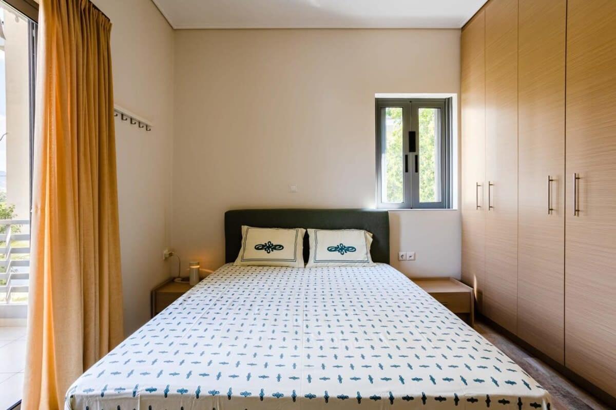 Kalamata'S Spacious Getaway-Taygetos Amazing View Екстер'єр фото